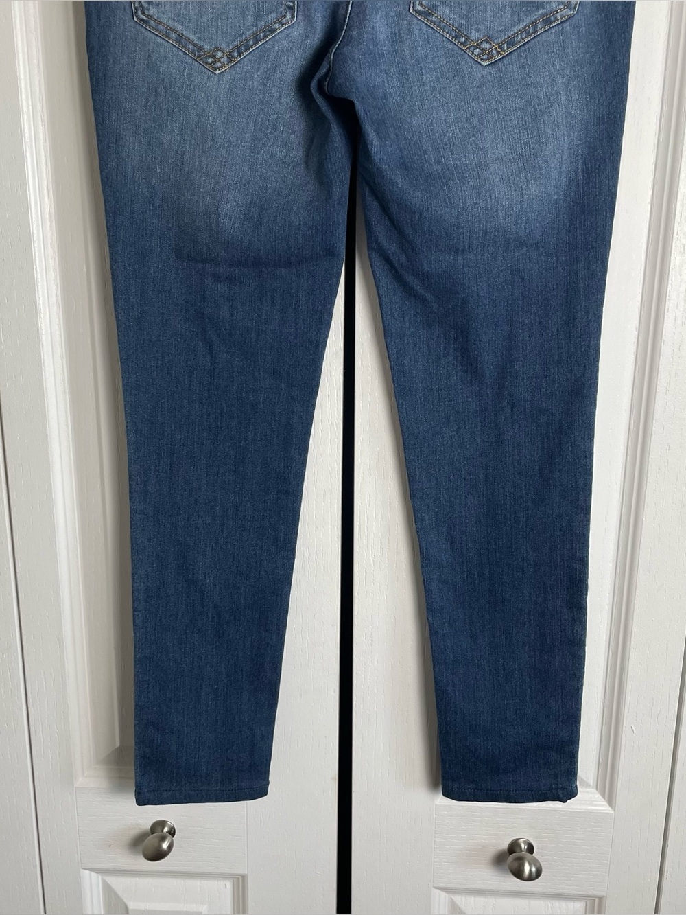 Democracy Ab Solution Pull On Glider Ankle Jeans Women’s 2 Blue Medium Wash - Picture 7 of 11